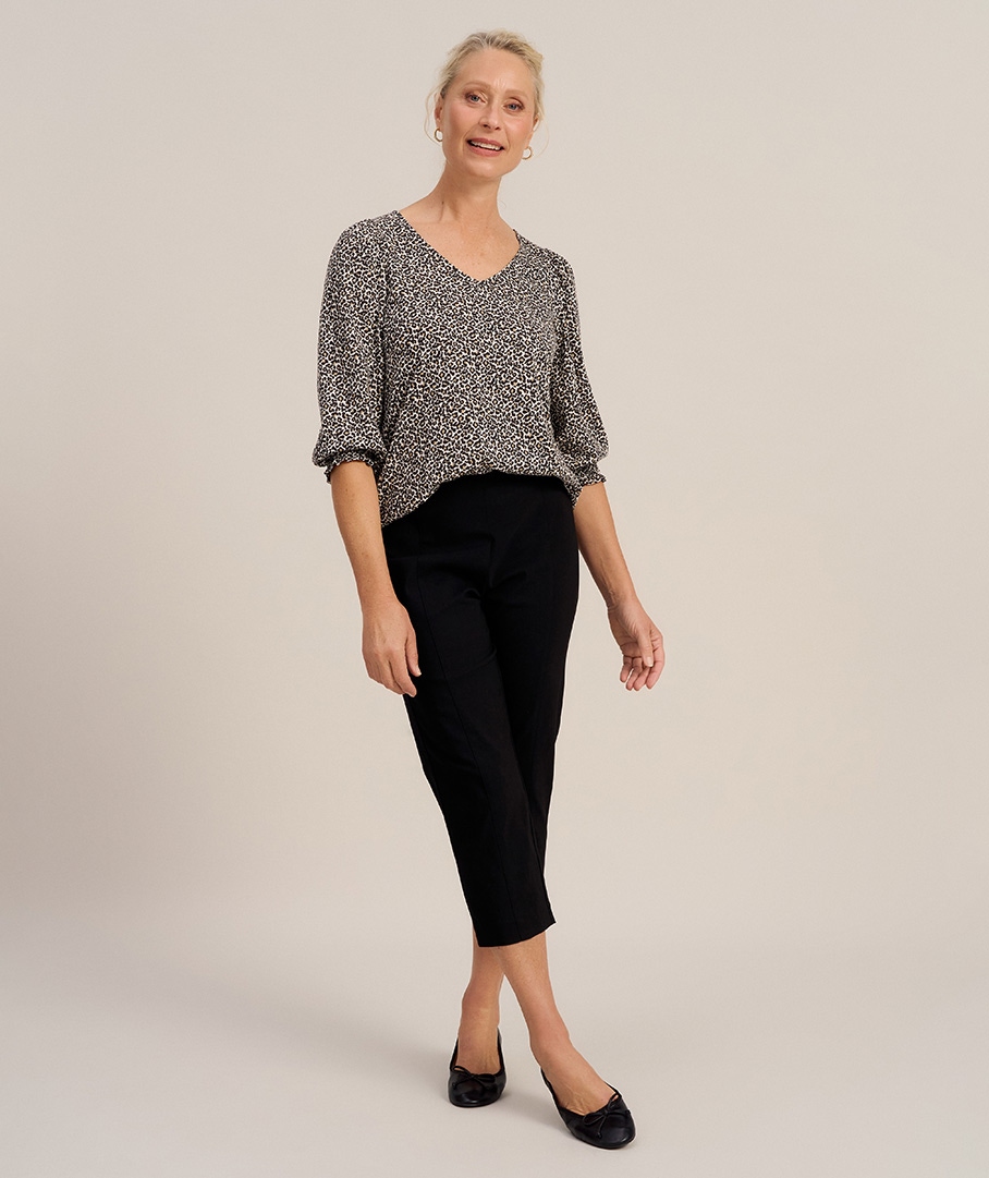 Suzanne grae crop pants hotsell