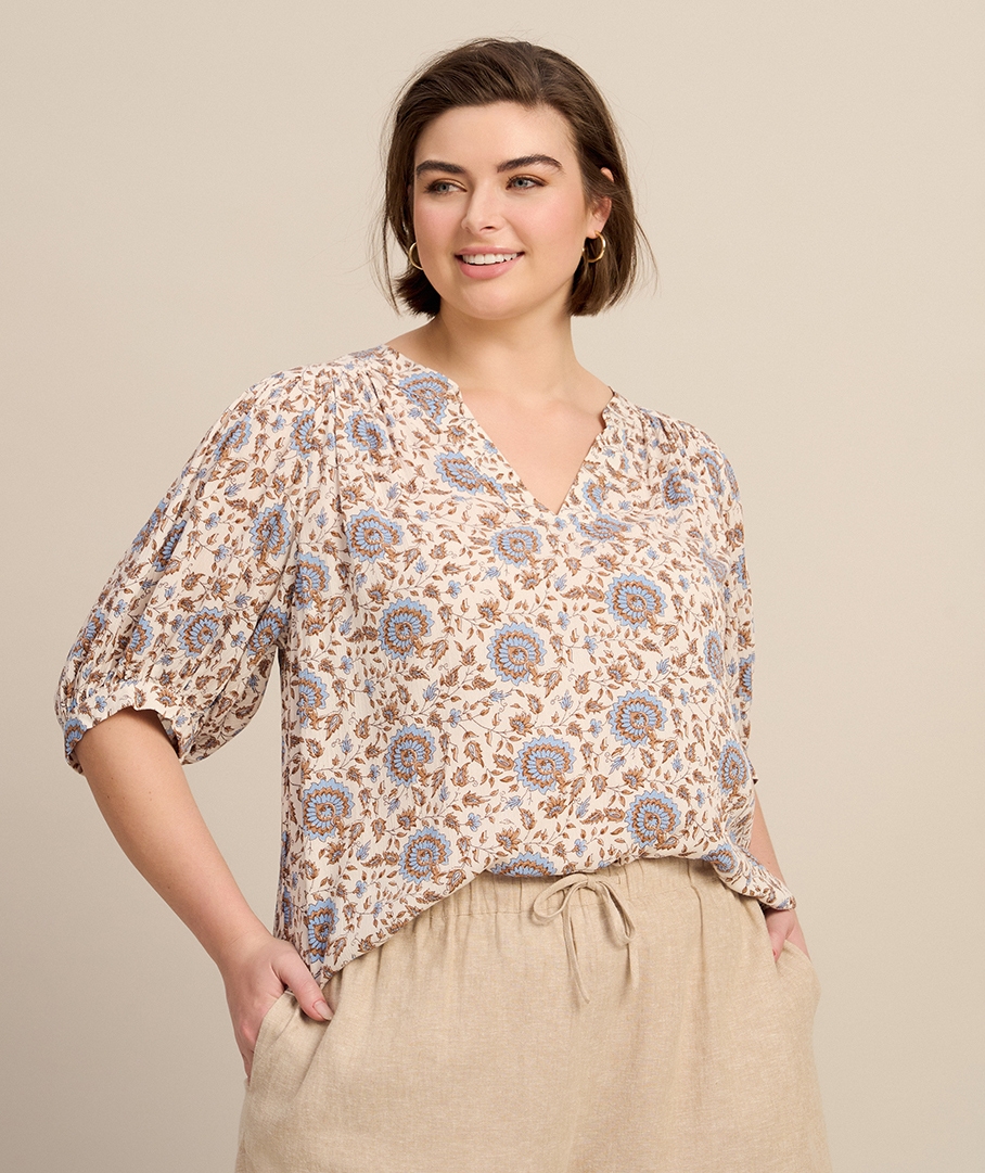 Womens 'clothing sale store