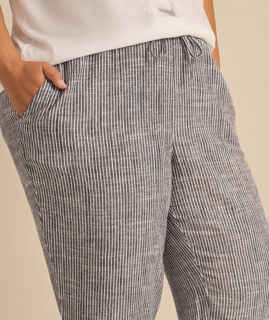 Linen Blend Crop Pant Suzanne Grae